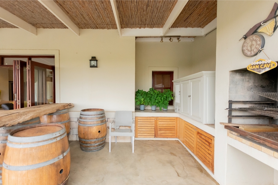 6 Bedroom Property for Sale in Riebeek Kasteel Western Cape